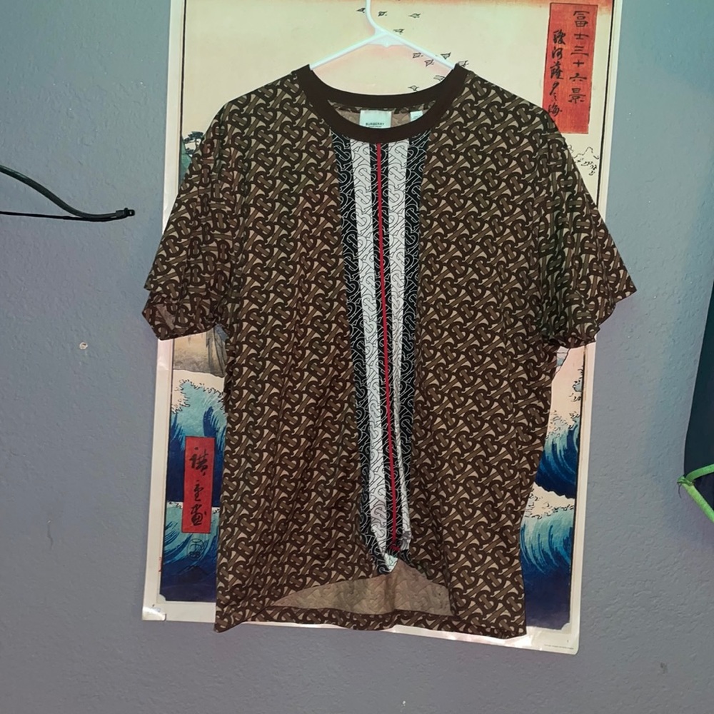 Burberry Tshirt